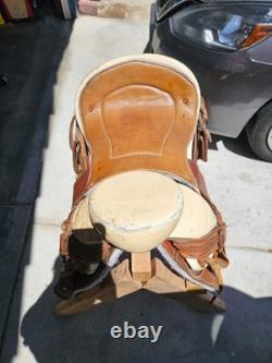 Mexican-style Carlos Navarro Western saddle Handmade leather size 17 seat