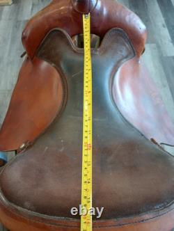 National Bridle Shop Saddle 16 Western Trail Round Skirt Super Light Weight