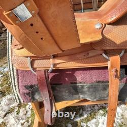 New CUTTING/ COWHORSE SADDLE, 16 seat