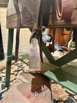 New Reinsman Roper Western Saddle 17 Seat Never Ridden in or used on a horse