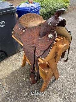 Nice Versitile Tex tan Western Saddle for trail, pleasure, ranch