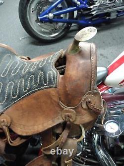 Old Vtg Western Horse Saddle Tight Horn 12 Seat Wooden Stirrups Equestrian