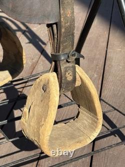 Old West Antique Half seat saddle with Stagg Rigging