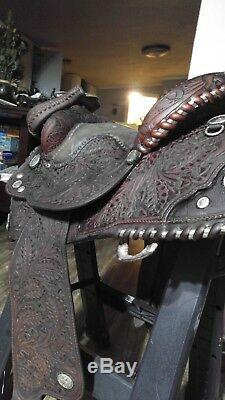 Older dark oil Western Horse Saddle with beautiful acorn tooling all over 15 in