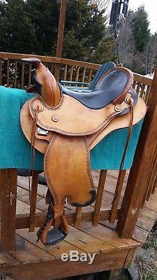 Ortho Flex Western/Trail Saddle 15 Excellent Condition with extras