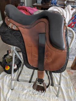 Orthoflex cut back trail saddle, brown, seat size 14 (western)/18.5 (English)