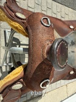 Outlaw Outfitters 17 Chocolate Roughout Trainer Western Saddle