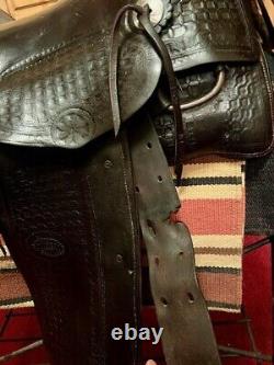 PRICE REDUCED R. T. Fraizer 14.5 Western Saddle withBrass Horn & Saddle bags