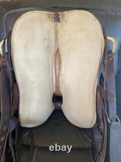 Parelli Fusion Western Saddle. Custom With Oak Stirrups, Bucking Rolls, 17 Seat