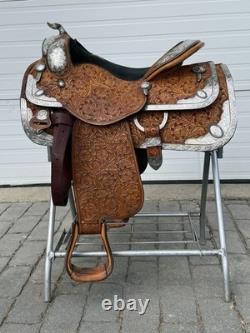 Phil Harris 16 Western Show Saddle with Saddle Bag Phil Harris 16 Western Show Saddle with Saddle Bag