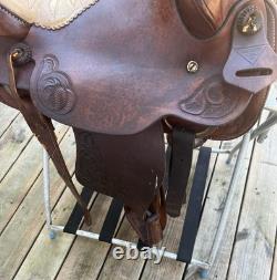 Preowned Bill Oliver saddle, Amarillo, TX 15 Seat