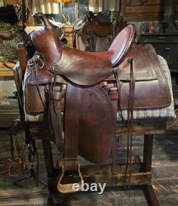 Rare Antique Western Military/Forest Service Saddle With Horseshoe Nail Pouch Rare Antique Western Military/Forest Service Saddle With Horseshoe Nail Pouch