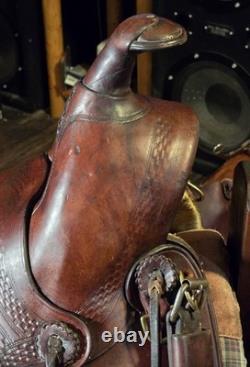 Rare Antique Western Military/Forest Service Saddle With Horseshoe Nail Pouch