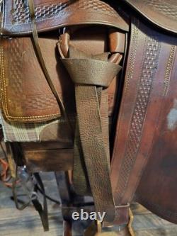 Rare Antique Western Military/Forest Service Saddle With Horseshoe Nail Pouch Rare Antique Western Military/Forest Service Saddle With Horseshoe Nail Pouch