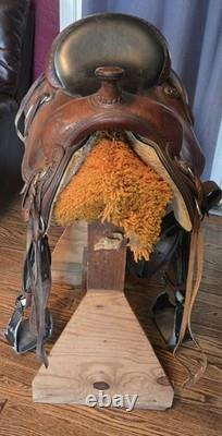 Reinsmen Western Saddle 17 Seat Reinsmen Western Saddle 17 Seat