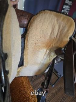 Reinsmen Western Saddle 17 Seat