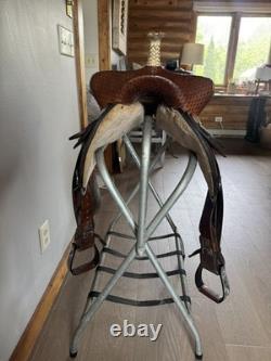 Rocking R Saddlery Bear Trap Western Barrel Saddle 15 Seat