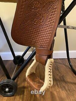 Rocking R Saddlery Western Roping Saddle 16 Seat EUC