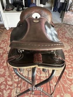 Rocking R Western Saddle Endurance Series 18 Seat 6 Gullet