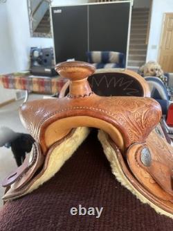 Royal King 16 Western Show Saddle