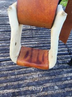 Ruff's 16 Brown Tooled Leather Roping saddle Model 520 sunflower tooling