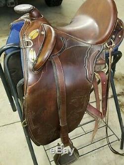 SYD HILL AUSSIE SADDLE WithHORN 17 INCH SEAT EXCELLENT CONDITION