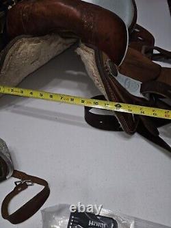 Saddle King Adult 15 Leather Western Saddle