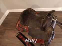 Saddle King Cordura Western Horse Saddle 16 Red Aztec Design. RARE VTG. SADDLE