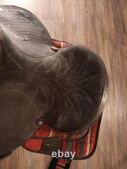 Saddle King Cordura Western Horse Saddle 16 Red Aztec Design. RARE VTG. SADDLE