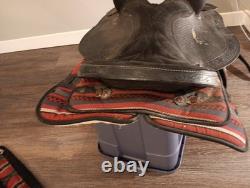 Saddle King Cordura Western Horse Saddle 16 Red Aztec Design. RARE VTG. SADDLE