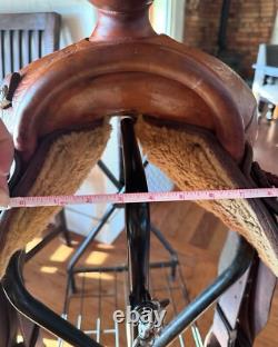 Saddle King Of Texas western saddle used Vintage