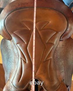 Saddle King Of Texas western saddle used Vintage