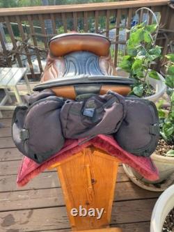 Sensation Ride treeless saddle Western Sport 15 seat with multiple accessories