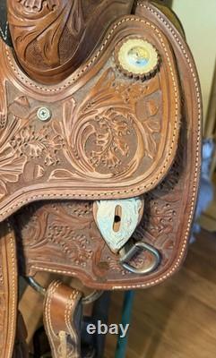 Showman Corriente Western Show Saddle 15 Inch Silver Tooled