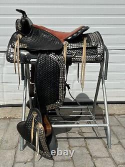 Simco 15.5 Western Parade Saddle