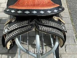 Simco 15.5 Western Parade Saddle