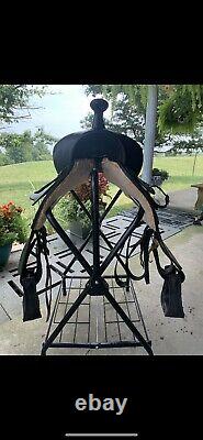 Simco 8691 western saddle 15 inch. Suitable for walking horse