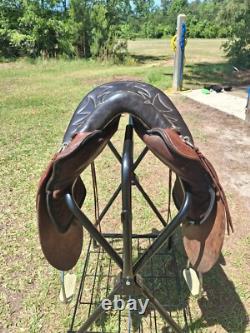 Simco Buena Vista plantation gaited horse saddle