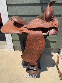 Simco Western Pleasure / Trail Saddle 15 Seat Honey Brown, Hand Tooled