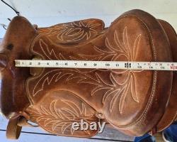 Simco Western saddle and stand