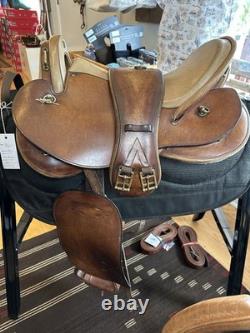 Sommer trekking saddle- adjustable- with western fenders and stirrups