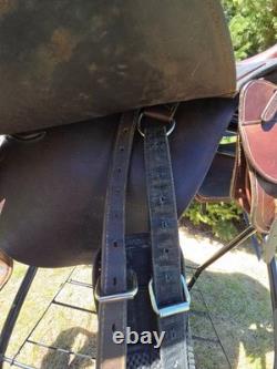 Syd Hill Austrailian Stock Saddle, saddle pad, bags, cinch excellent condition