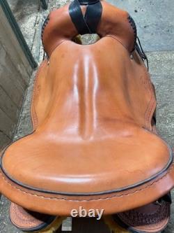Synergist Western Saddle 17 Seat with the famous jean seamEnglish rigging