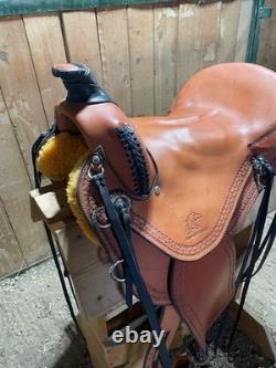 Synergist Western Saddle 17 Seat with the famous jean seamEnglish rigging