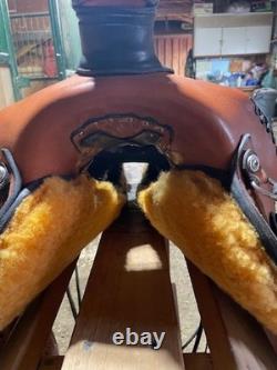 Synergist Western Saddle 17 Seat with the famous jean seamEnglish rigging