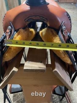 Synergist Western Saddle 17 Seat with the famous jean seamEnglish rigging