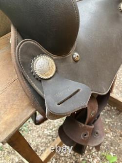 Synthetic Wintec western trail saddle, used, lightweight, see pics
