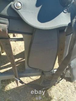 Synthetic western trail saddle, used, lightweight, see pics