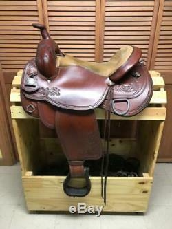 TEX TAN 16-inch western saddle