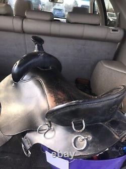 Tough 1 western saddle used 16 seat 7 1/2 8 In gullet